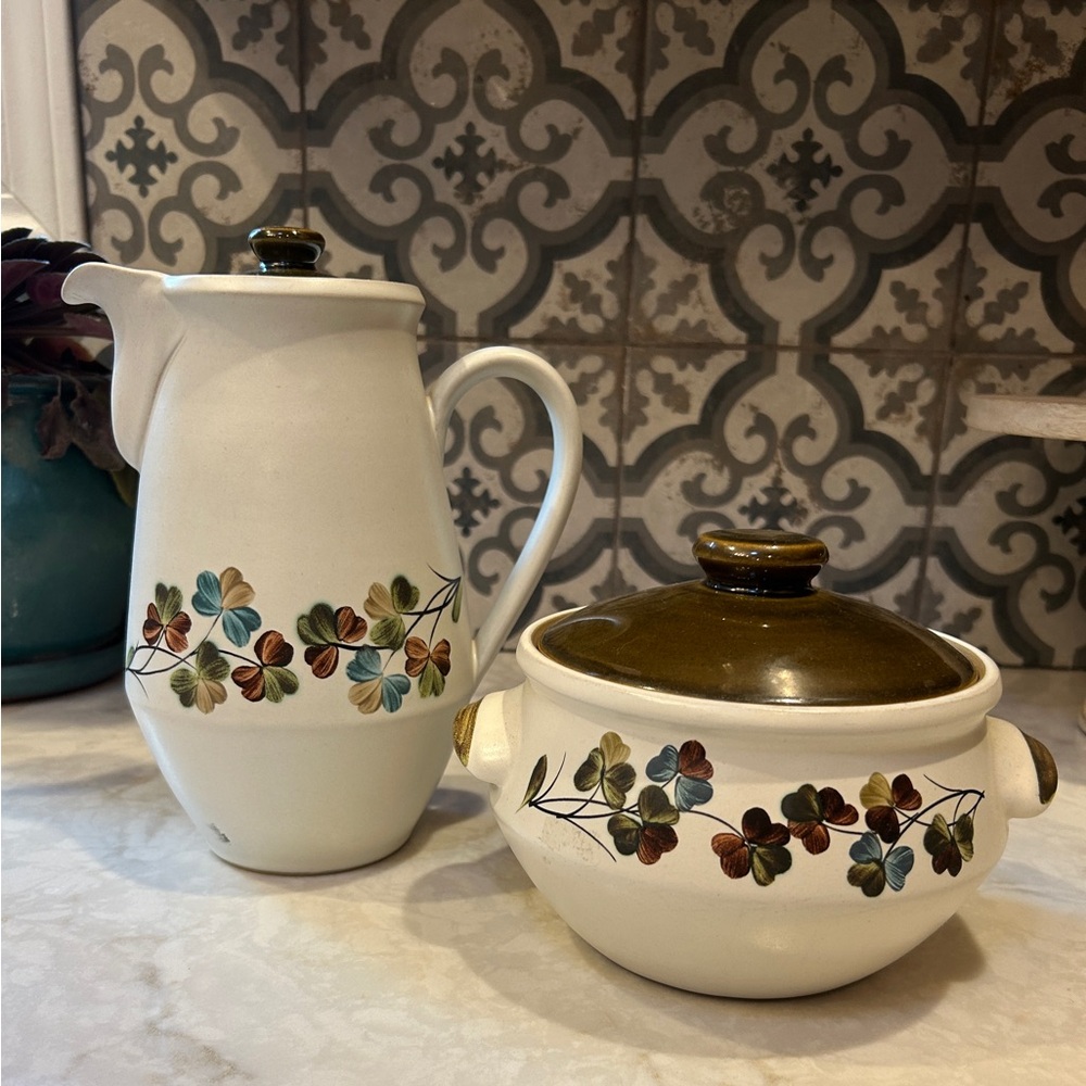 VINTAGE 1970s RARE 2 1/2 PINT DENBY STONEWARE TEAPOT & CROCK 2PT-SET- SHAMROCK